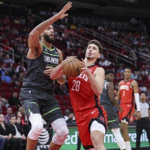 全靠杜兰特！半场火箭53-55森林狼，谢泼德11分2助攻！